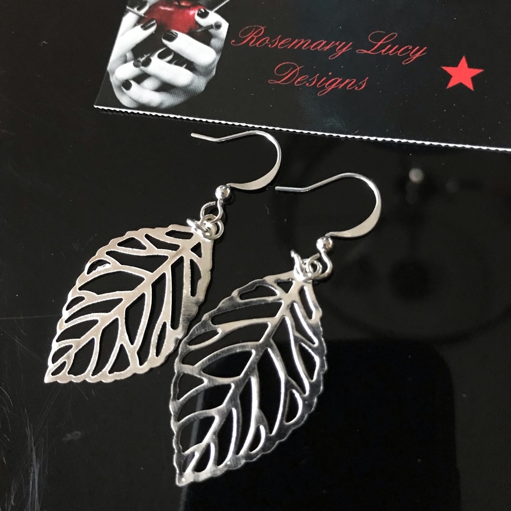 5/$30 silver dainty leaf earrings